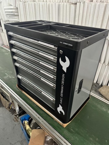Carrello porta attrezzi - , con